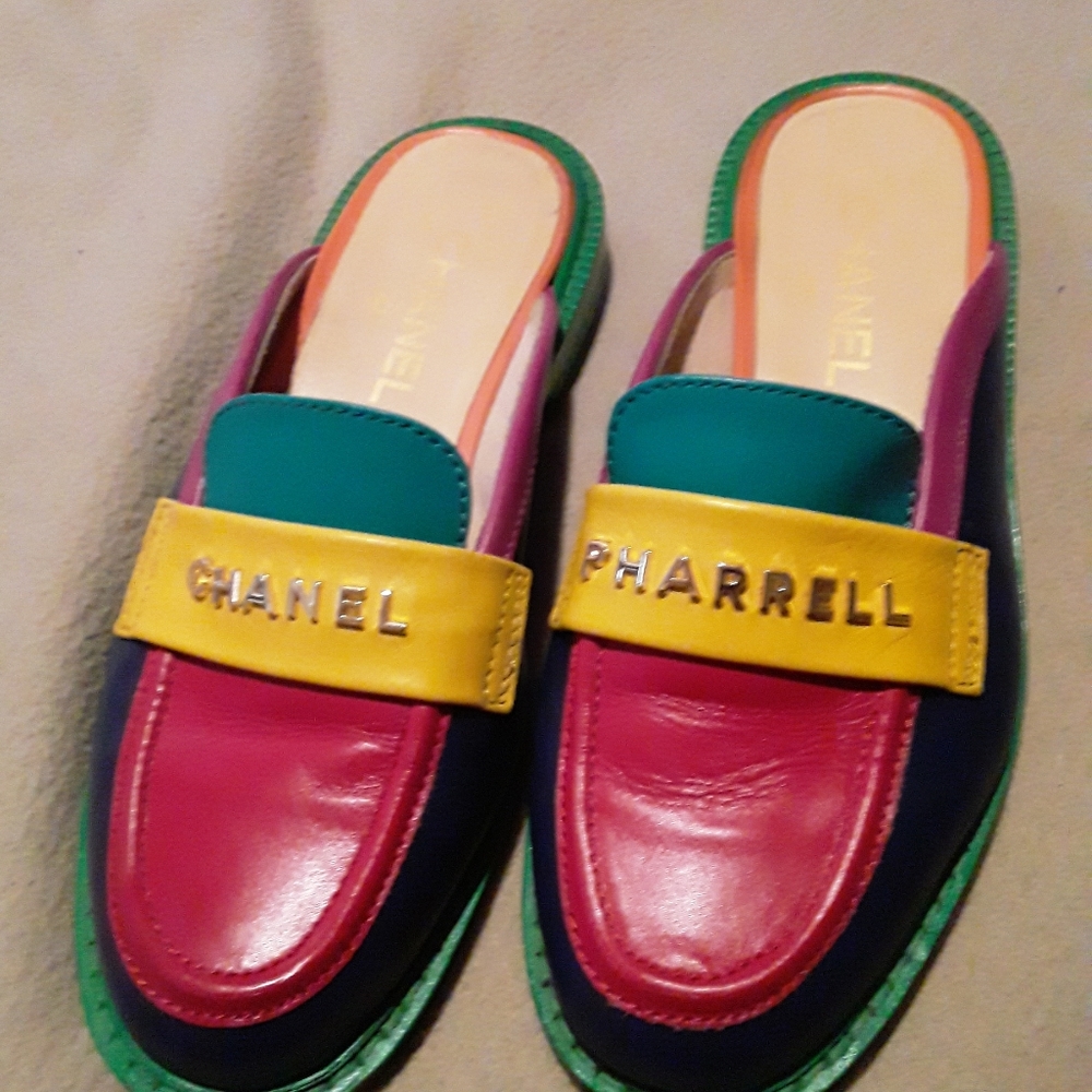 Chanel pharrell loafers - Picture 2 of 4